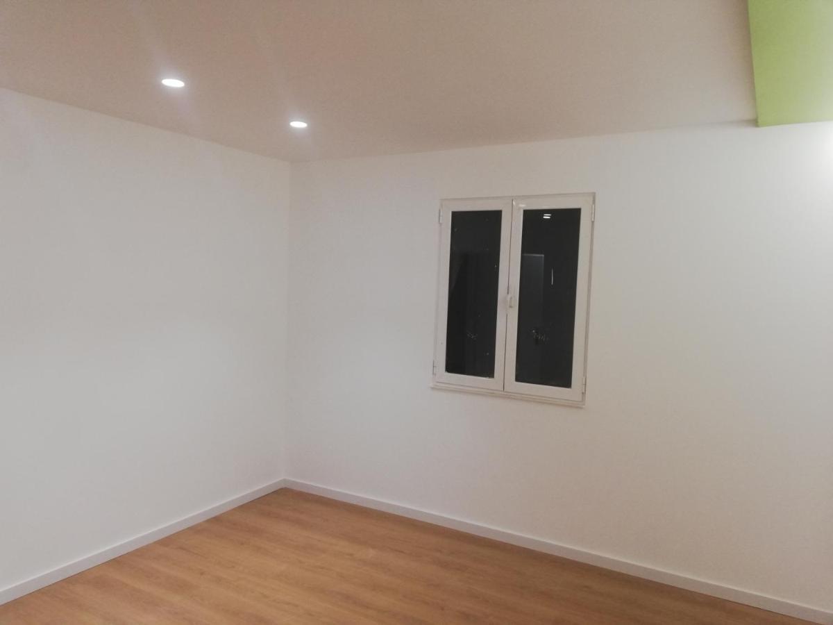 Home 12 Librazhd Екстер'єр фото