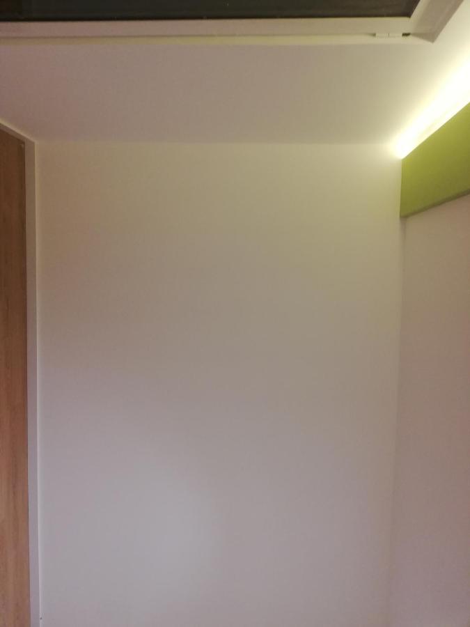Home 12 Librazhd Екстер'єр фото